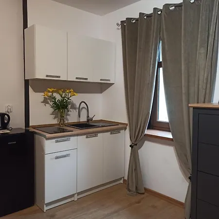 Cztery Katy W Rynku By Libertarent Валбжих