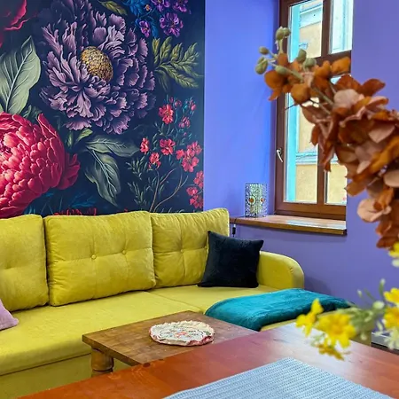 Cztery Katy W Rynku By Libertarent Валбжих