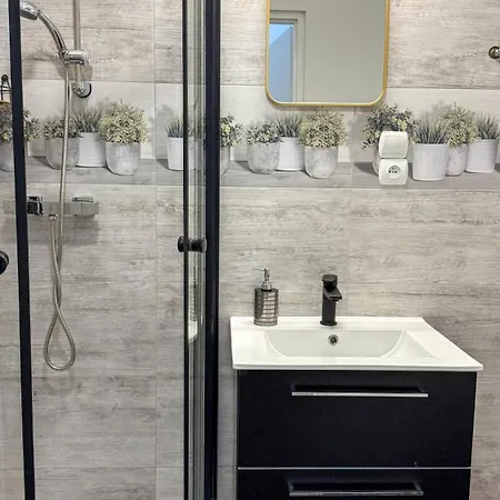 Cztery Katy W Rynku By Libertarent Валбжих